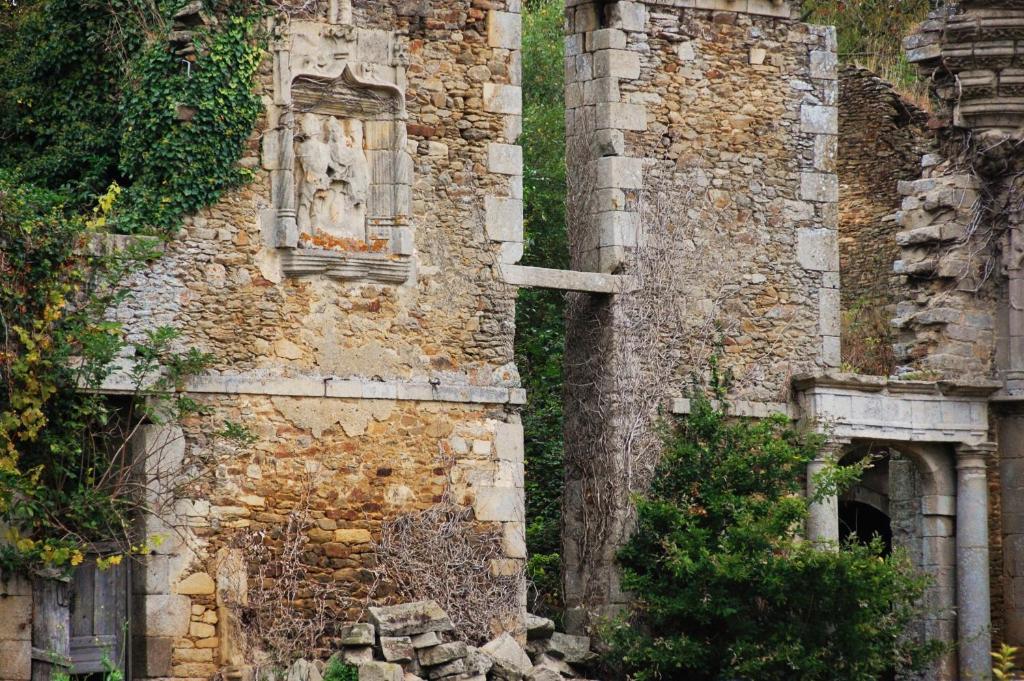 Maison D'Hotes & Gites Domaine De La Garaye ディナン エクステリア 写真